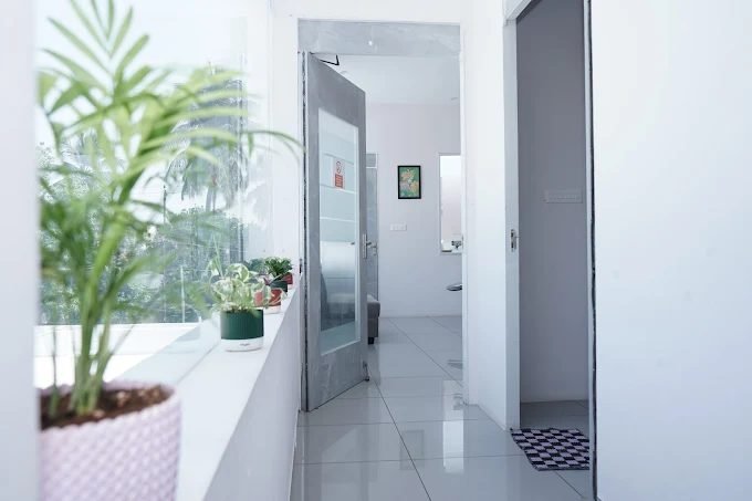 Corridor of Shree Lalithaa Dental Care, above Med Plus Pharmacy, Mettupalayam