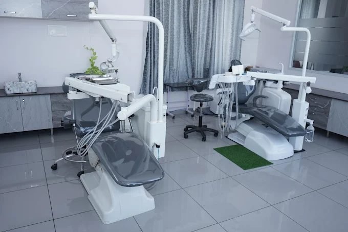Twin-chair dental treatment suite at Shree Lalithaa Dental Care, Mettupalayam